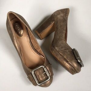 Euc Fossil Leather Heels